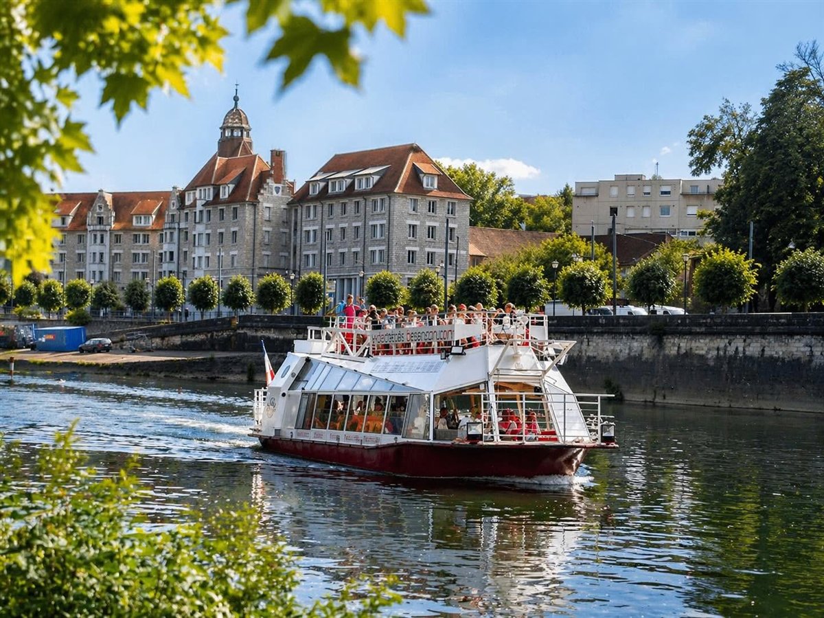 Le Battant en croisière commentée sur le Doubs